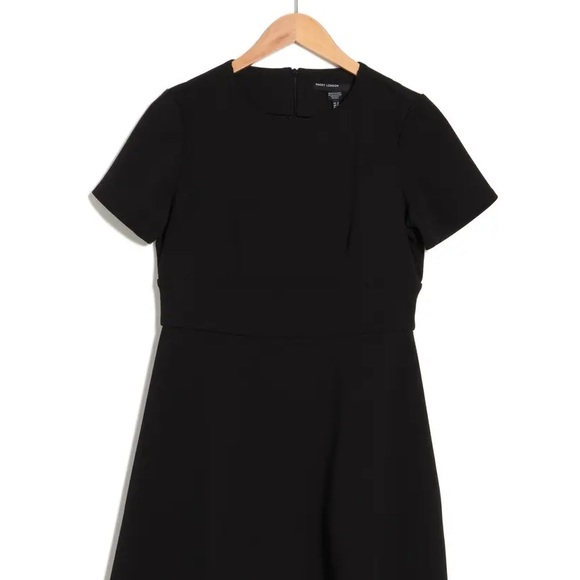 Maggy London Short Sleeve Scuba Fit & Flare Dress - Picture 3 of 3
